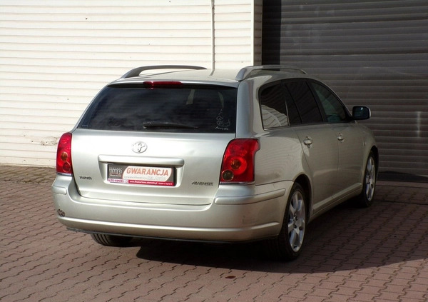 Toyota Avensis cena 13900 przebieg: 198000, rok produkcji 2005 z Kolno małe 407